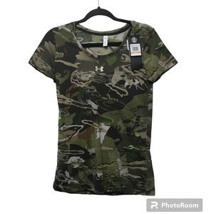 Under Armour Threadborne fitted short sleeve camouflage tee. Small